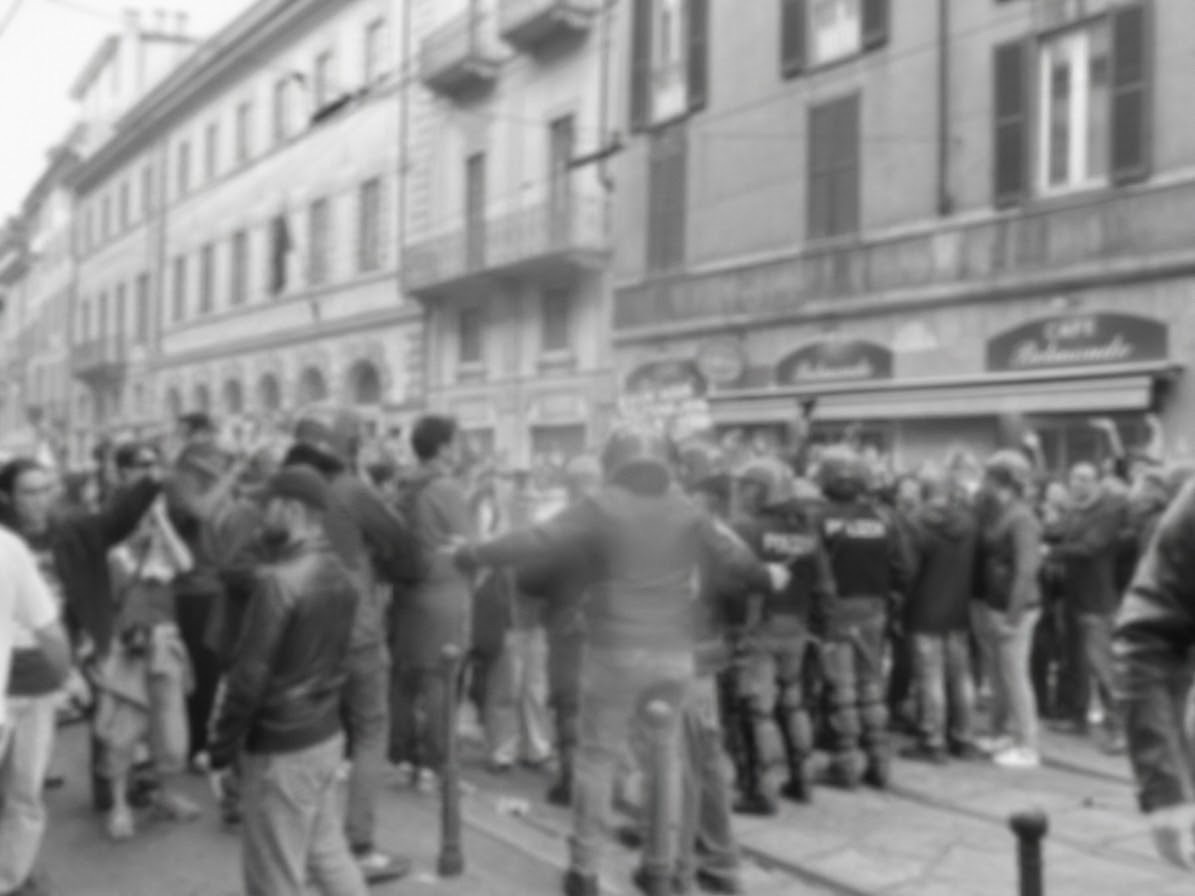 Manifestazioni e Scioperi: Quali sono i Limiti, i Reati e le Aggravanti nel Diritto Penale Italiano?